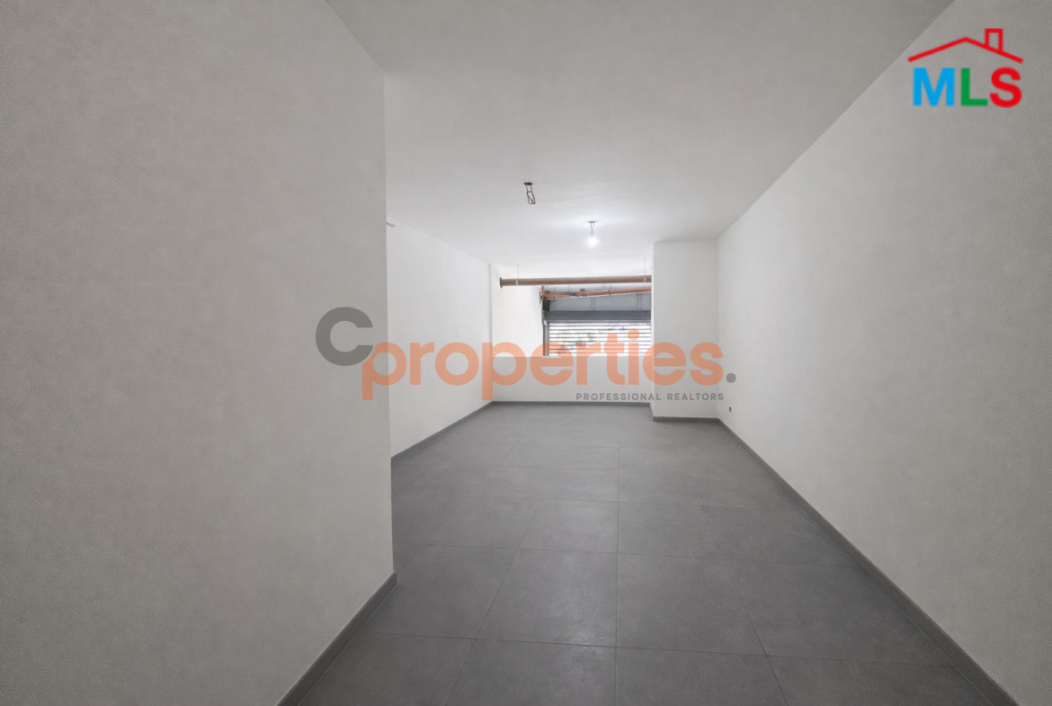 Shop For Rent in Ashrafieh - CPBEC19