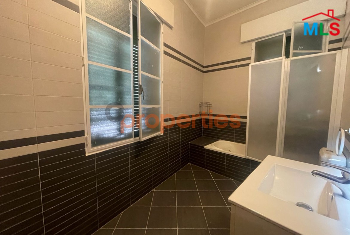 Apartment for rent in Saifi - شقة للإيجار في الصيفي - CPBPK27