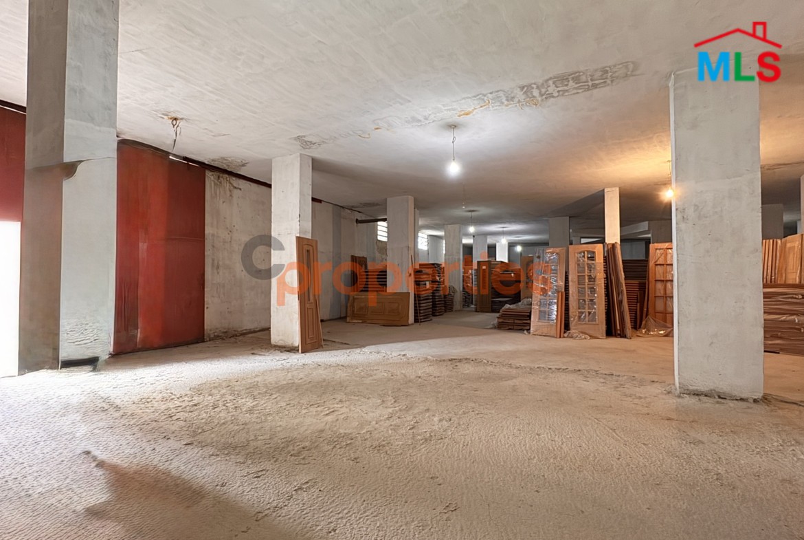 Warehouse For Rent In Awkar - مستودع للإيجار في منطقة عوكر - CPTA127