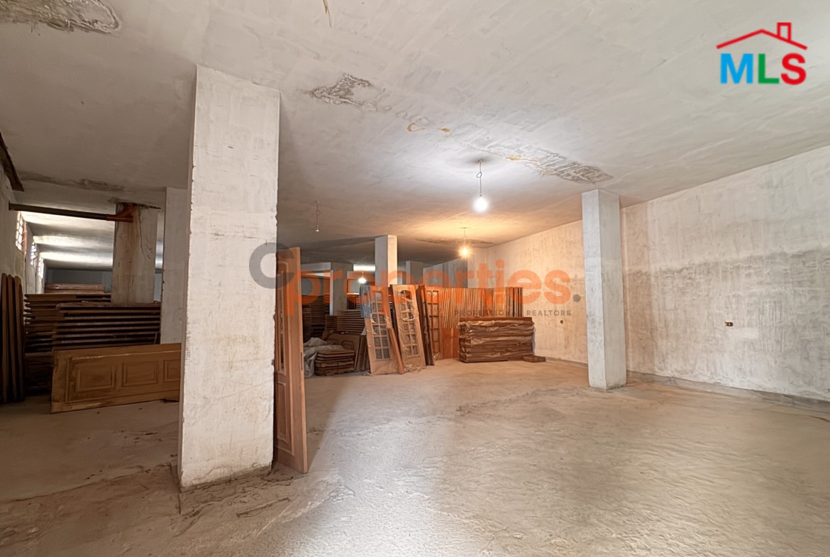 Warehouse For Rent In Awkar - مستودع للإيجار في منطقة عوكر - CPTA127