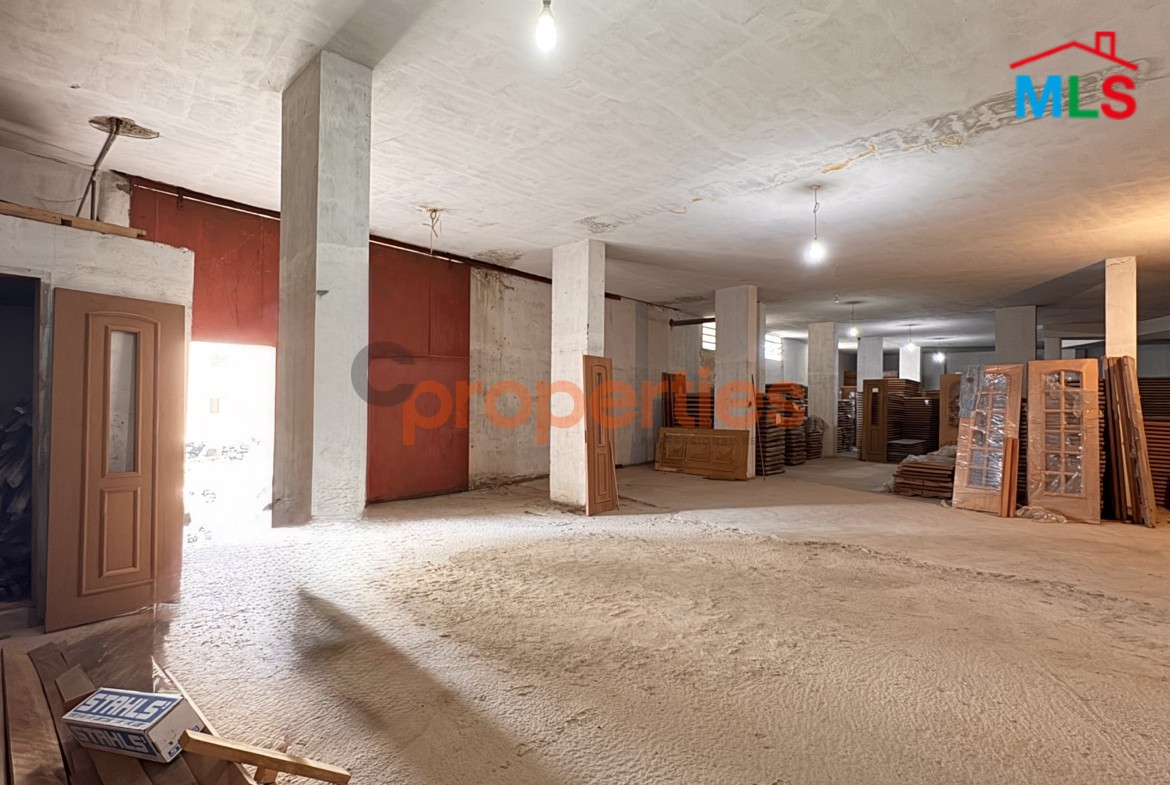 Warehouse For Rent In Awkar - مستودع للإيجار في منطقة عوكر - CPTA127