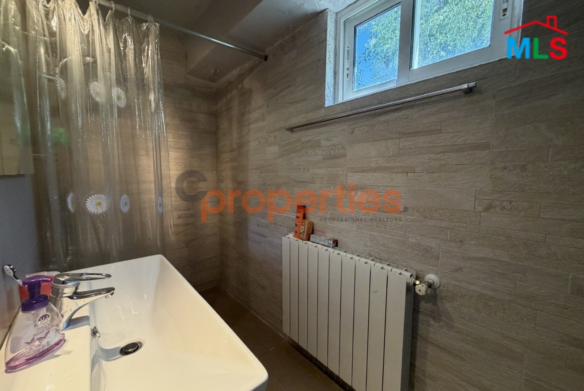 Chalet for rent in faqra -CPKMF99 - شاليه للأجار في فقرا