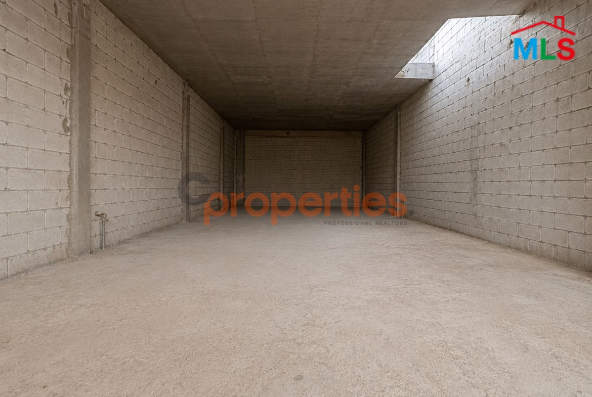 Showroom For Rent in Jnah محل للايجار في الجناح - CPBHS136