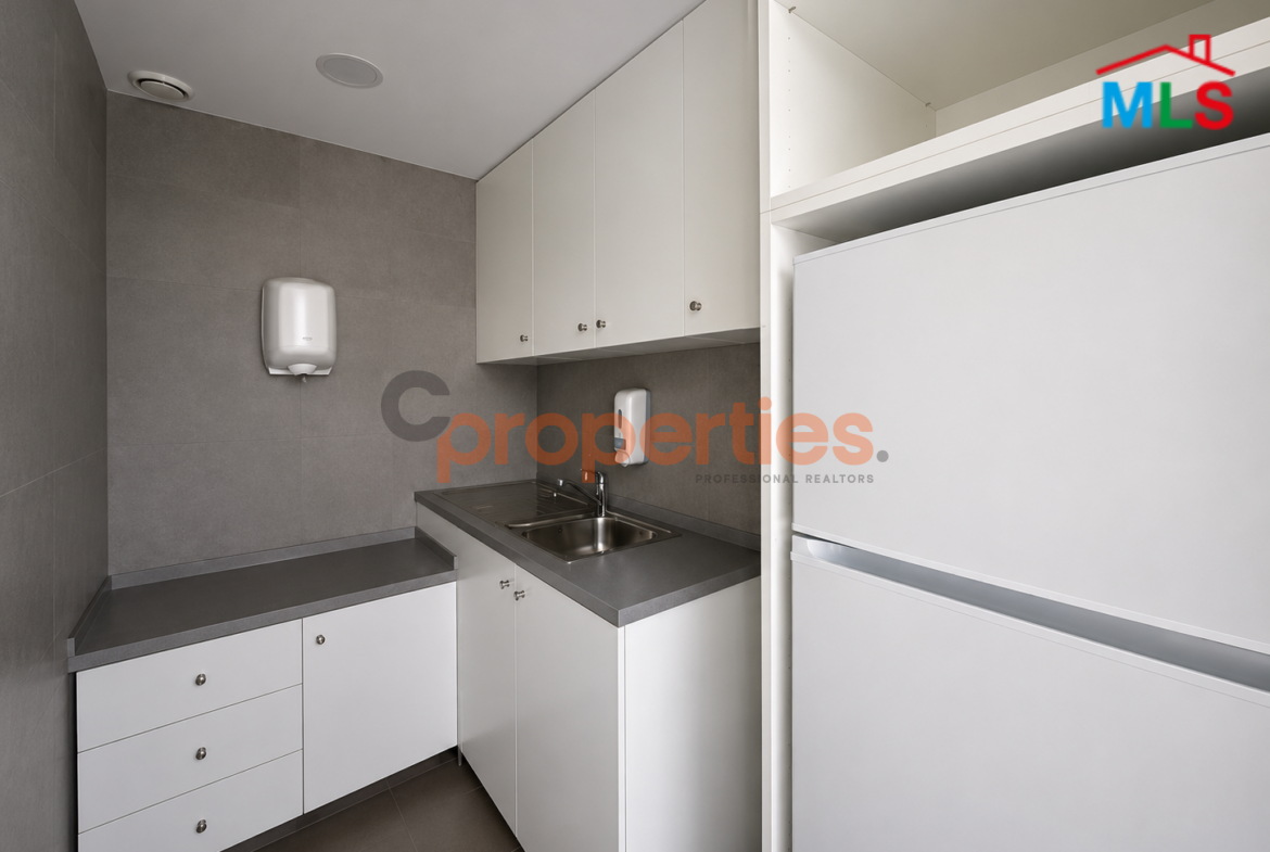 Full Floor For Rent in Dekwaneh طابق كامل للإيجار في الدكوانة CPES220