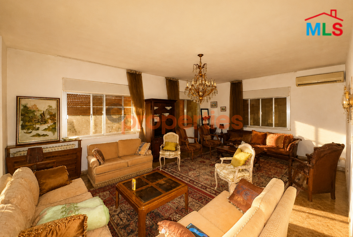 Apartment For Rent in Hazmieh - CPCH49