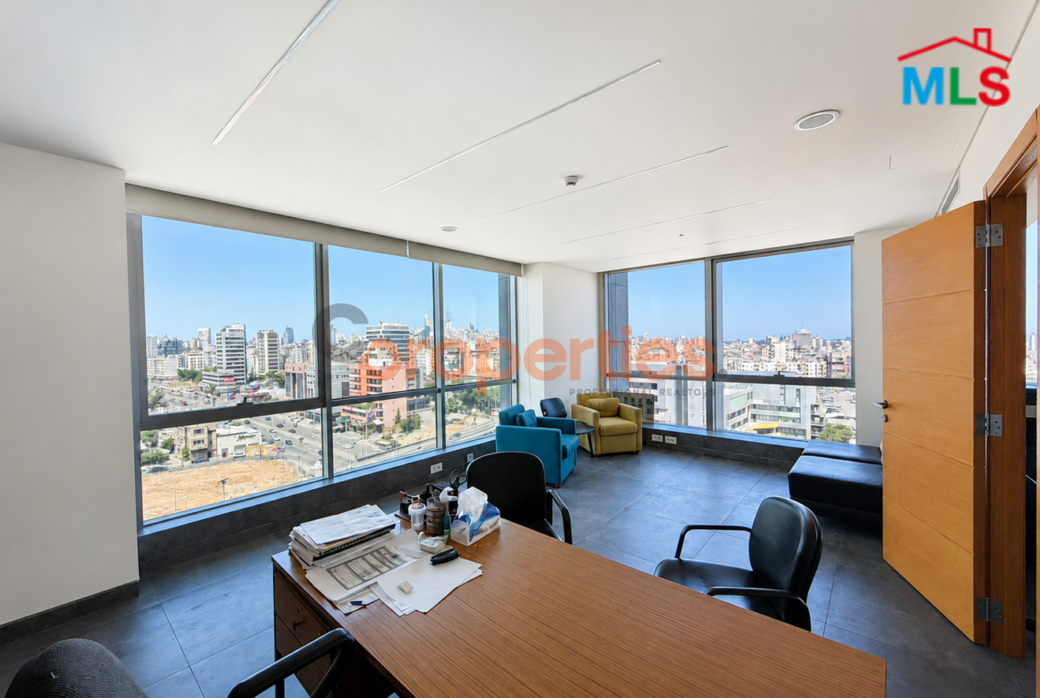 Office For Rent in Dekwaneh - مكتب للإيجار في الدكوانة - CPES296