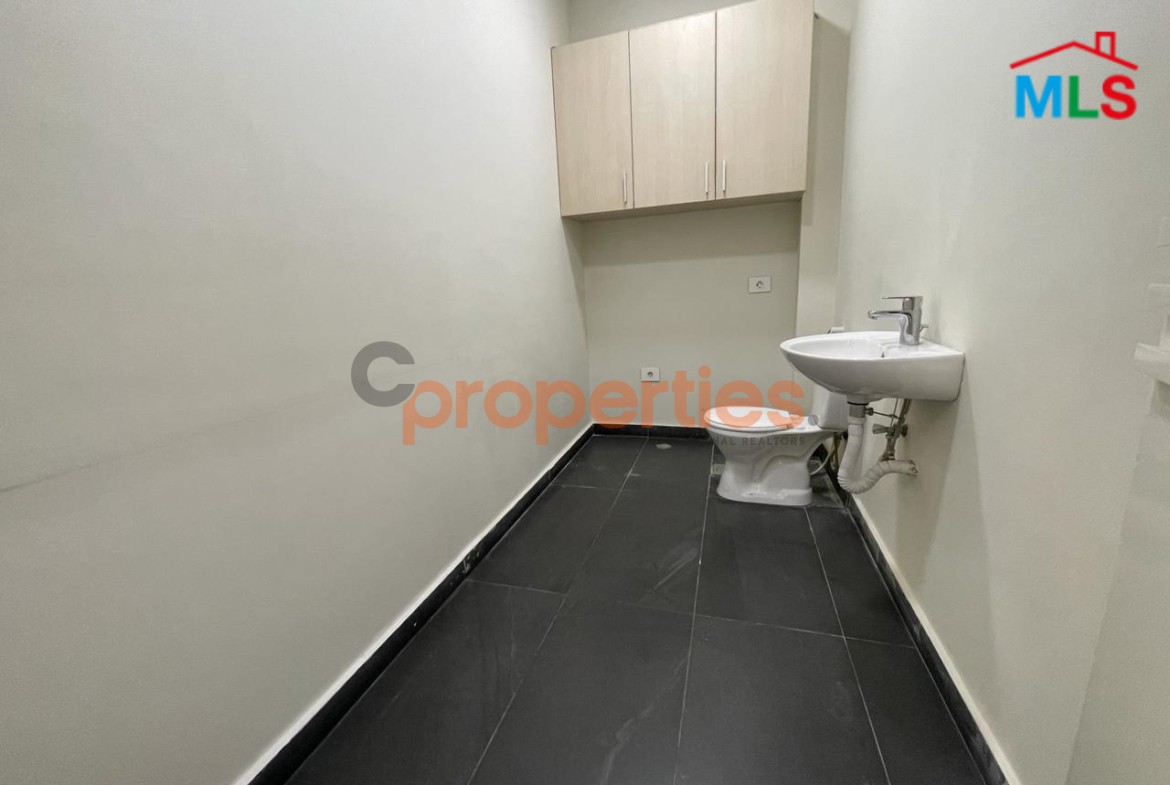 Office for rent in Sayfi CPBPK21