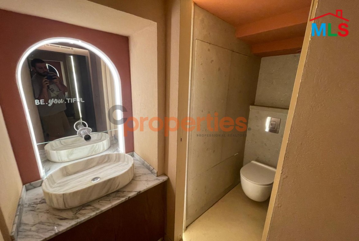 Restaurant for rent in Saifi CPBPK20