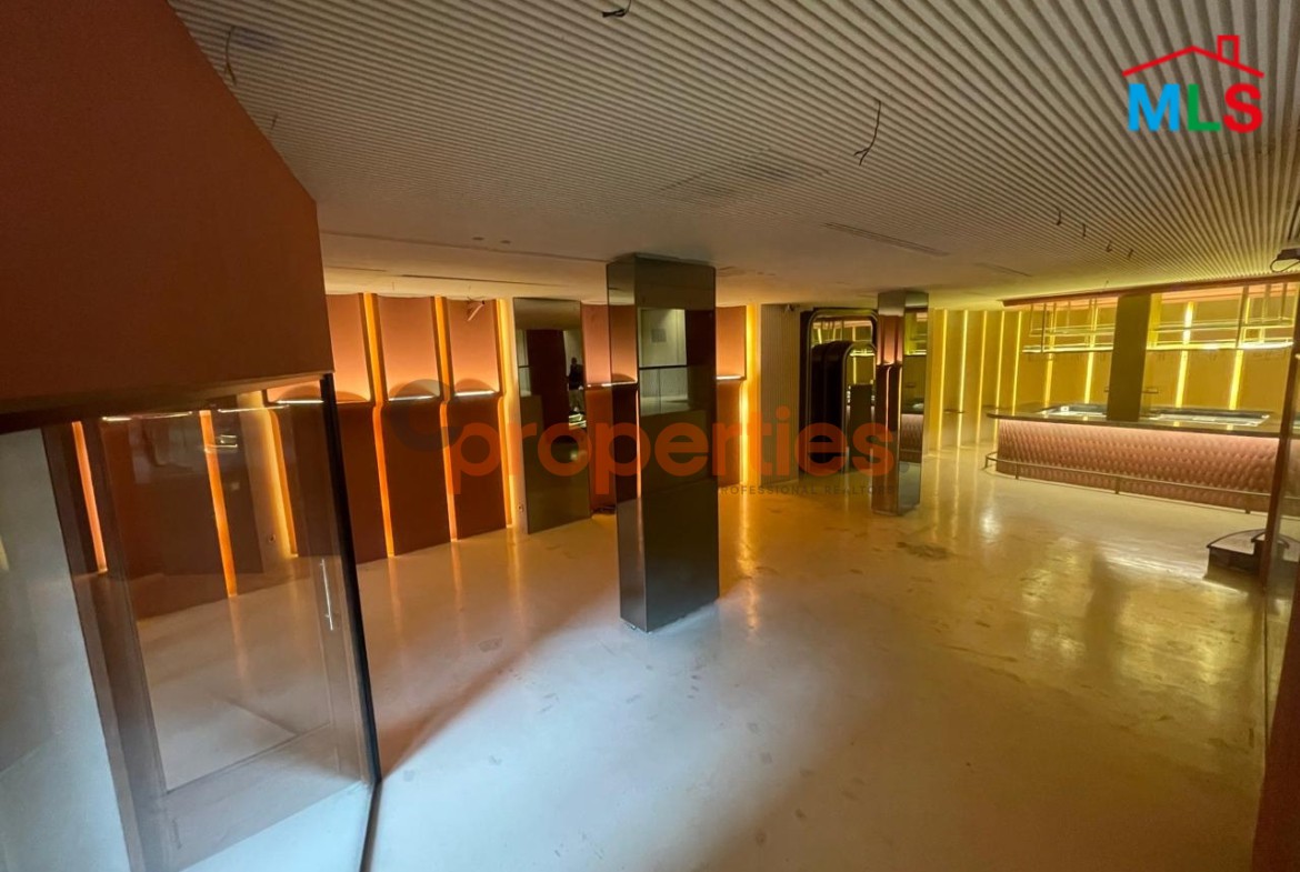 Restaurant for rent in Saifi CPBPK20