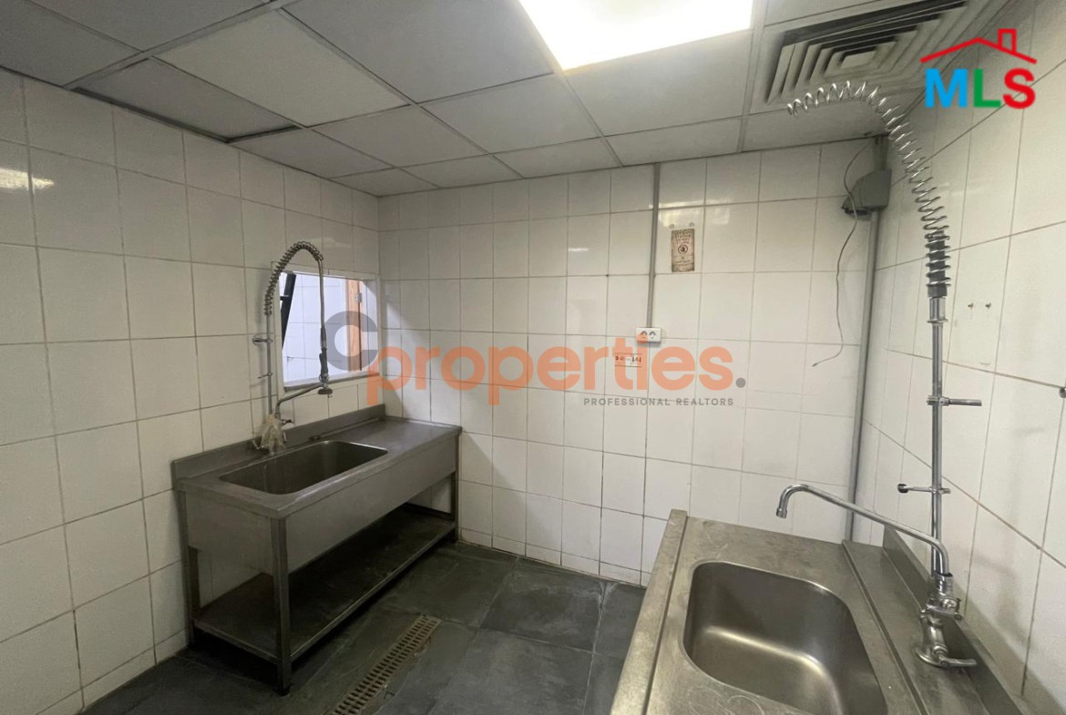 Restaurant for rent in Saifi CPBPK20