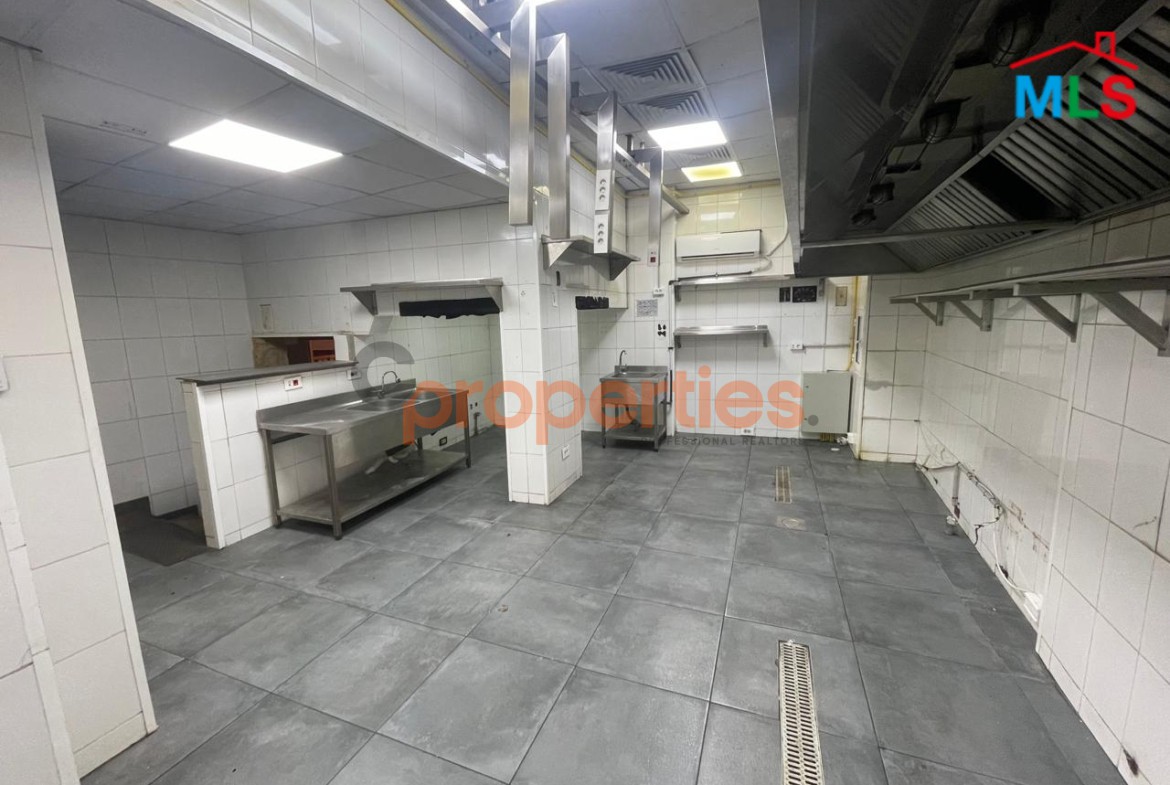 Restaurant for rent in Saifi CPBPK20