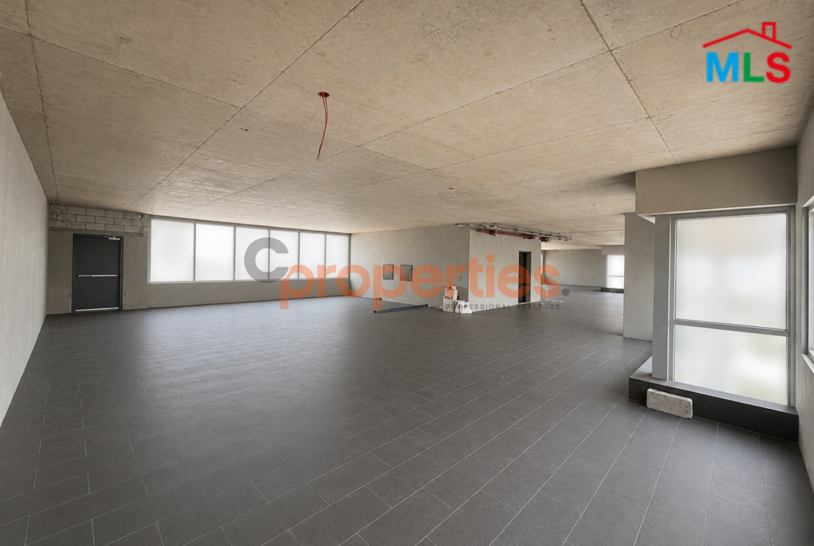 Office for rent in Achrafieh CPBPK14
