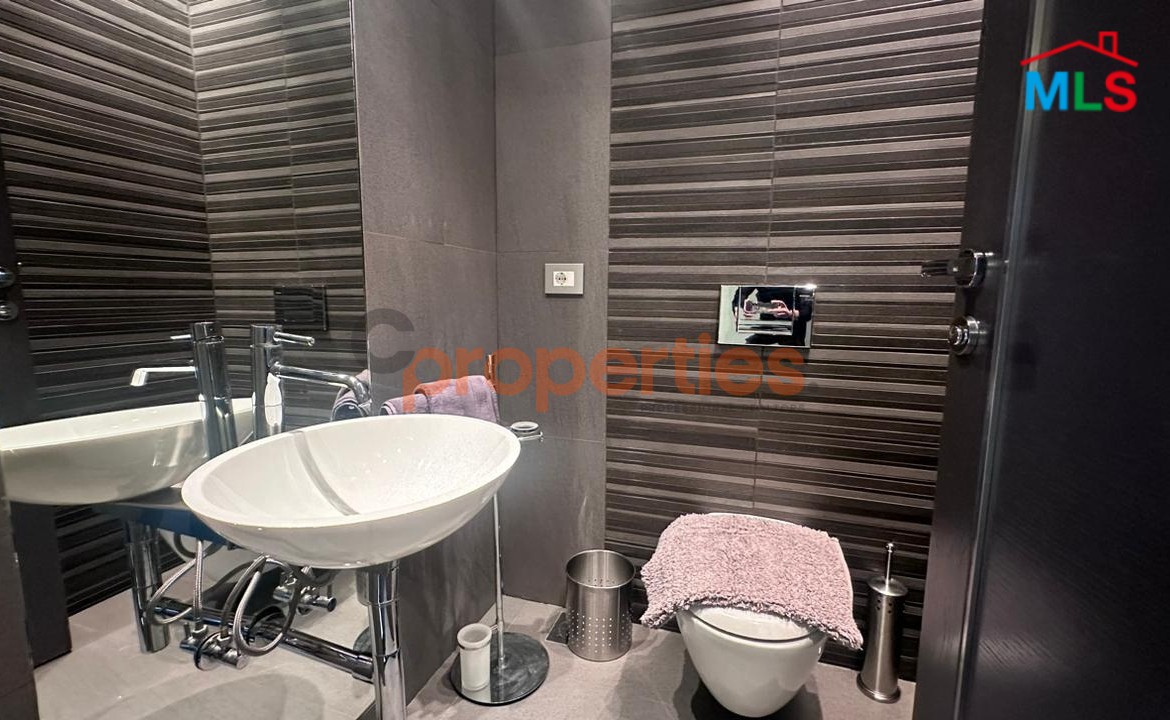 Luxury Apartment For Rent In Downtown Beirut With Terrace - CPBHS117