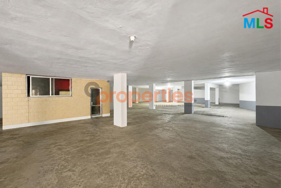 Warehouse For Rent in Hazmieh - مستودع للايجار في الحازمية - CPCH46