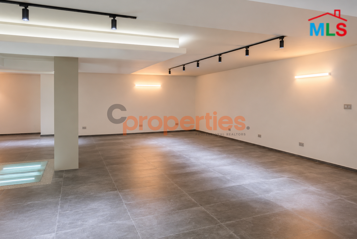 Large Shop & Showroom For Rent In Dekwaneh | CPCC194