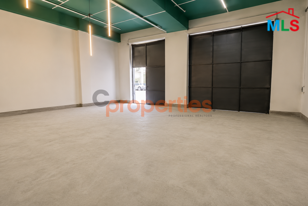 Showroom For Rent in Downtown Beirut - صالة للإيجار في وسط بيروت - CPBHS112