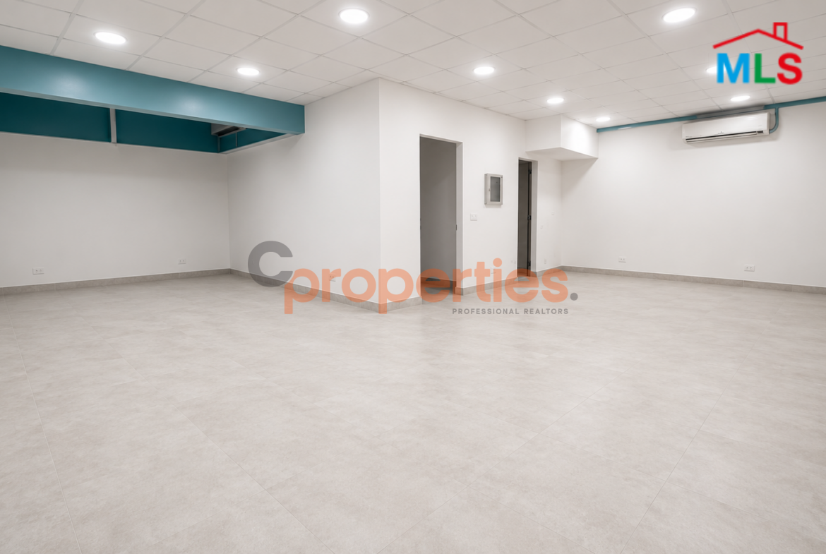 Showroom For Rent in Downtown Beirut - صالة للإيجار في وسط بيروت - CPBHS112