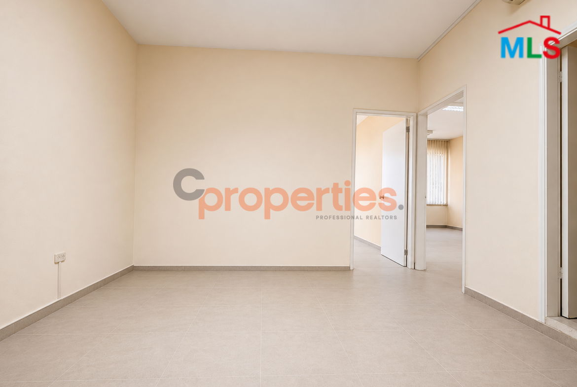 Office for rent in Hamra CPBMKH24 مكتب للإيجار في الحمرا