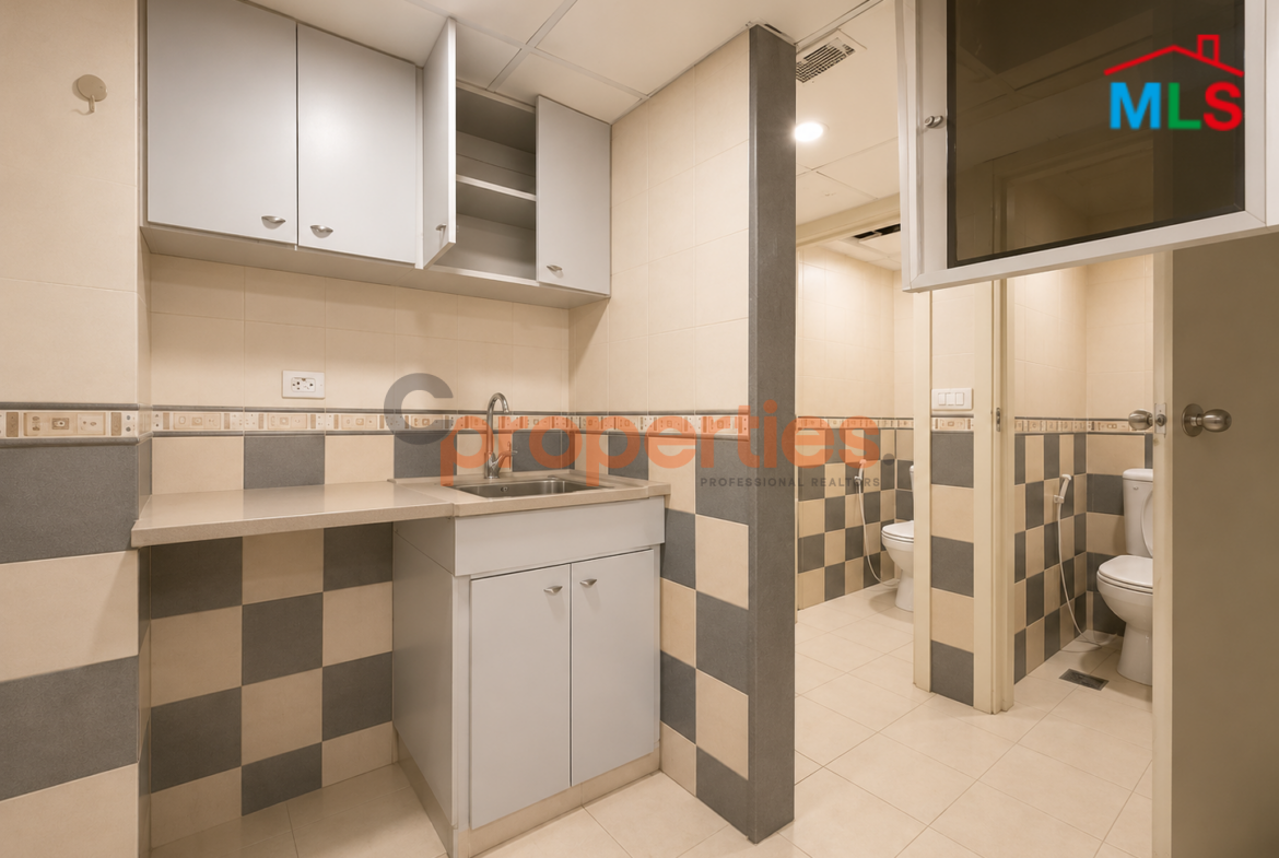 Office for rent in Hamra CPBMKH25 مكتب للإيجار في الحمرا