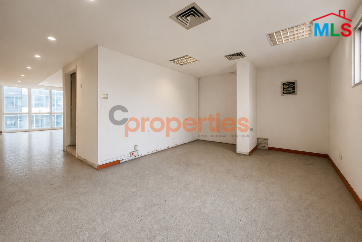 Office for rent in Hamra CPBMKH26 مكتب للإيجار في الحمرا
