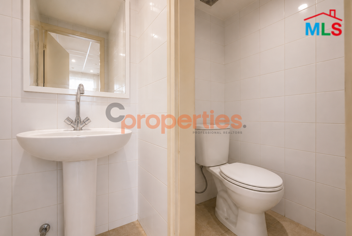 Office for rent in Hamra CPBMKH26 مكتب للإيجار في الحمرا
