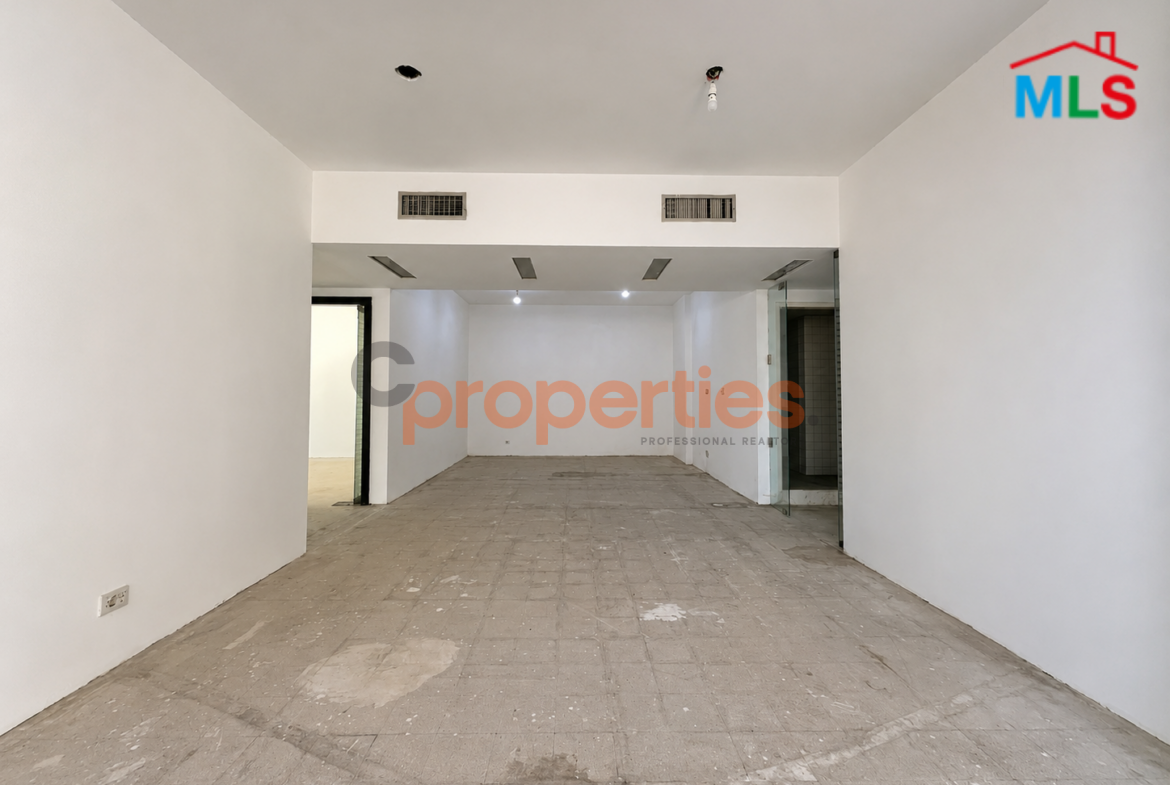 Office for rent in Hamra CPBMKH27 مكتب للإيجار في الحمرا