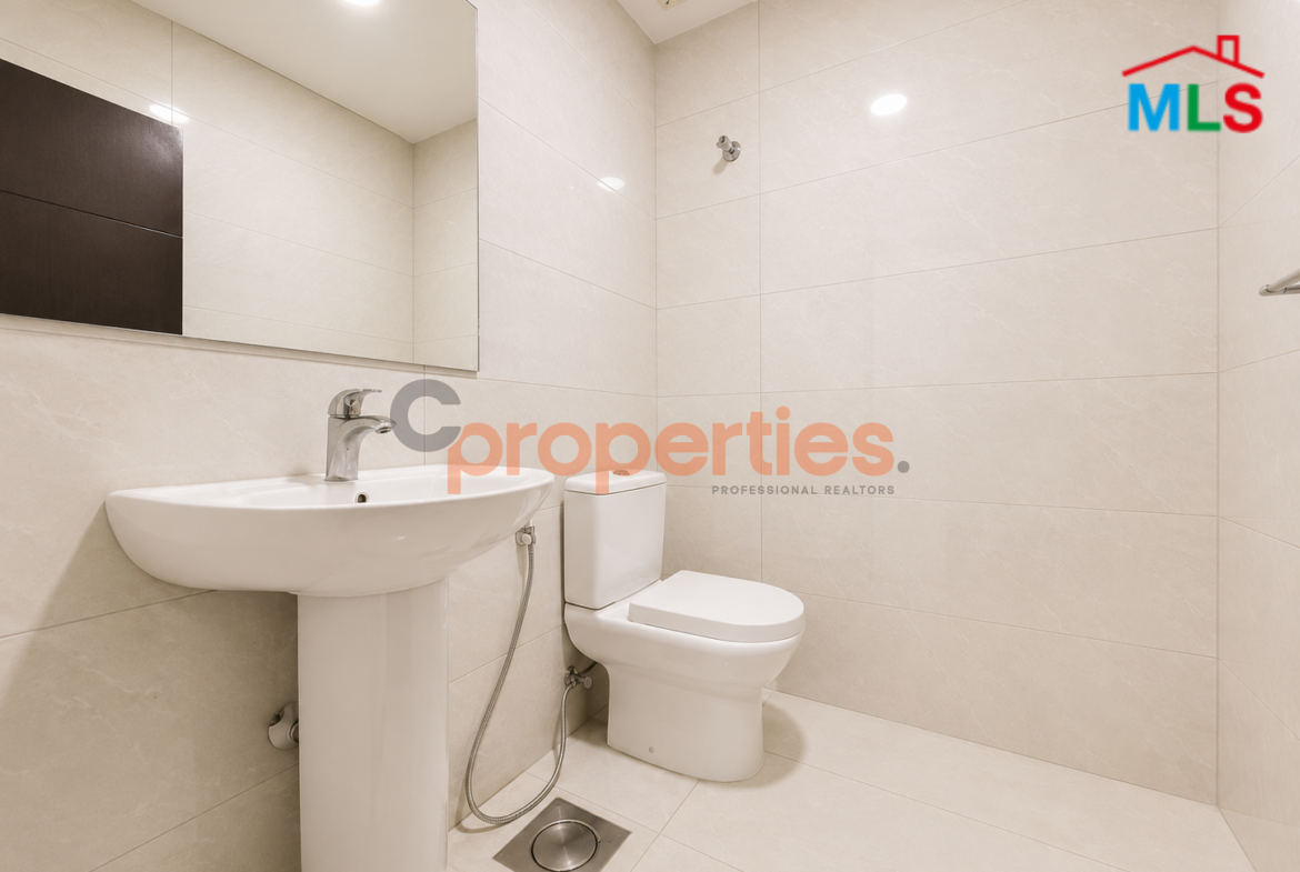 Office for rent in Hamra CPBMKH29 مكتب للإيجار في الحمرا