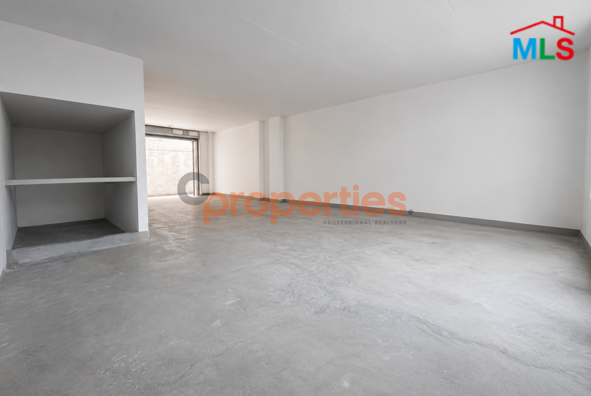 Showroom For Rent in Downtown beirut With Terrace - CPBHS102