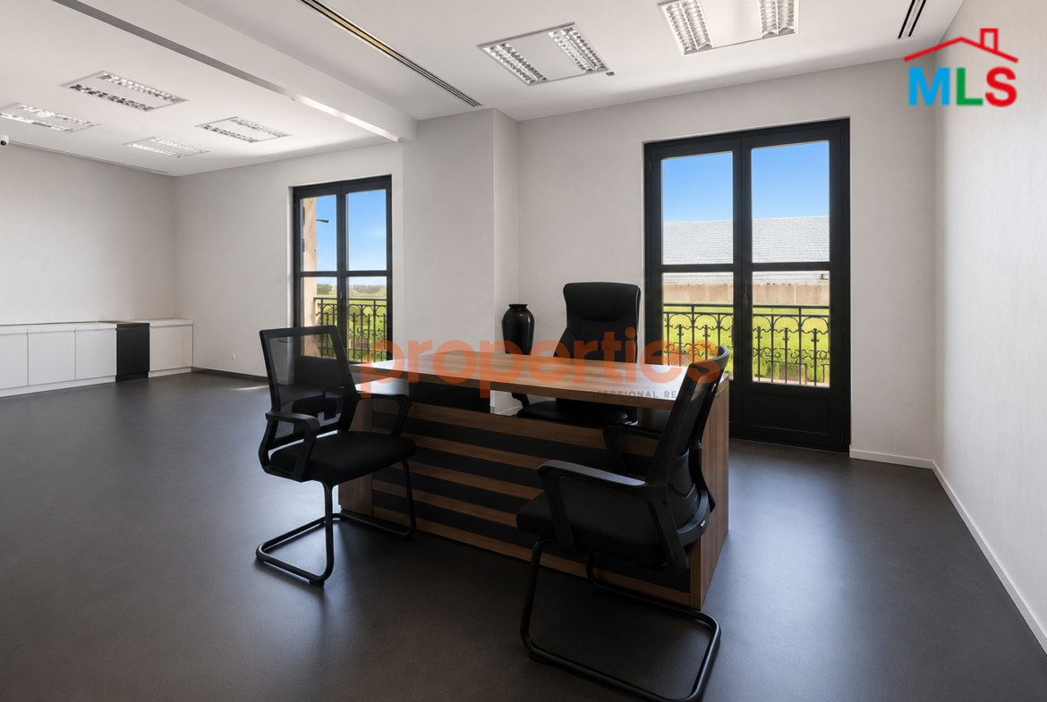 Furnished Office For Rent in Downtown Beirut - CPBHS100