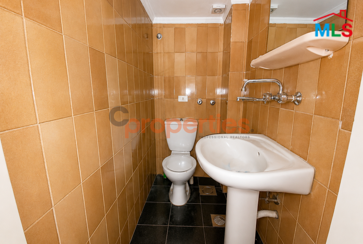 Office 380 sqm for rent in Zalka - Prime Location - CPFY278