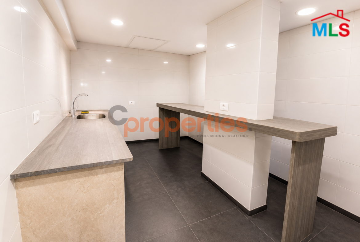 Office 360 sqm for rent in Zalka - Prime Location - CPFY277