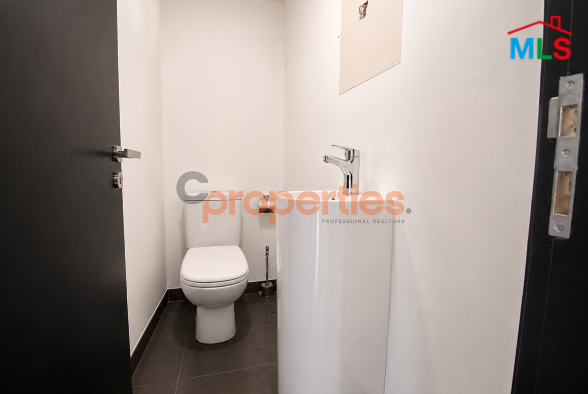 Office 360 sqm for rent in Zalka - Prime Location - CPFY277