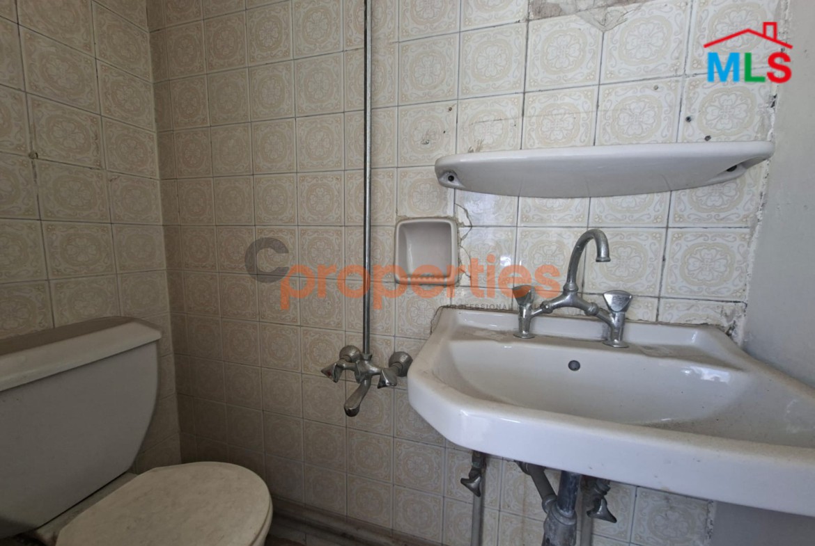 Office For Rent in Ashrafieh - CPES277