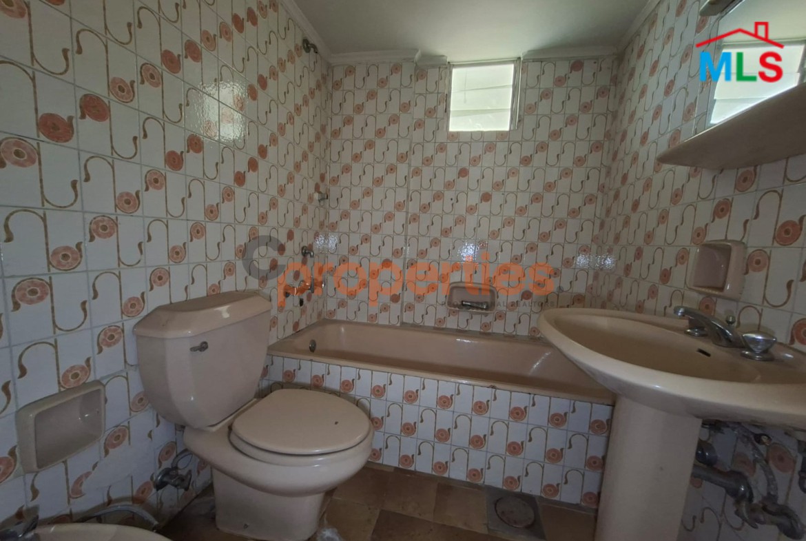 Office For Rent in Ashrafieh - CPES277