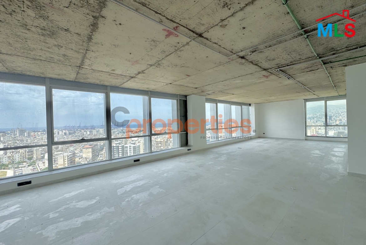 Office For Rent in Dekwaneh مكتب للاجار في الدكوانه - CPES174