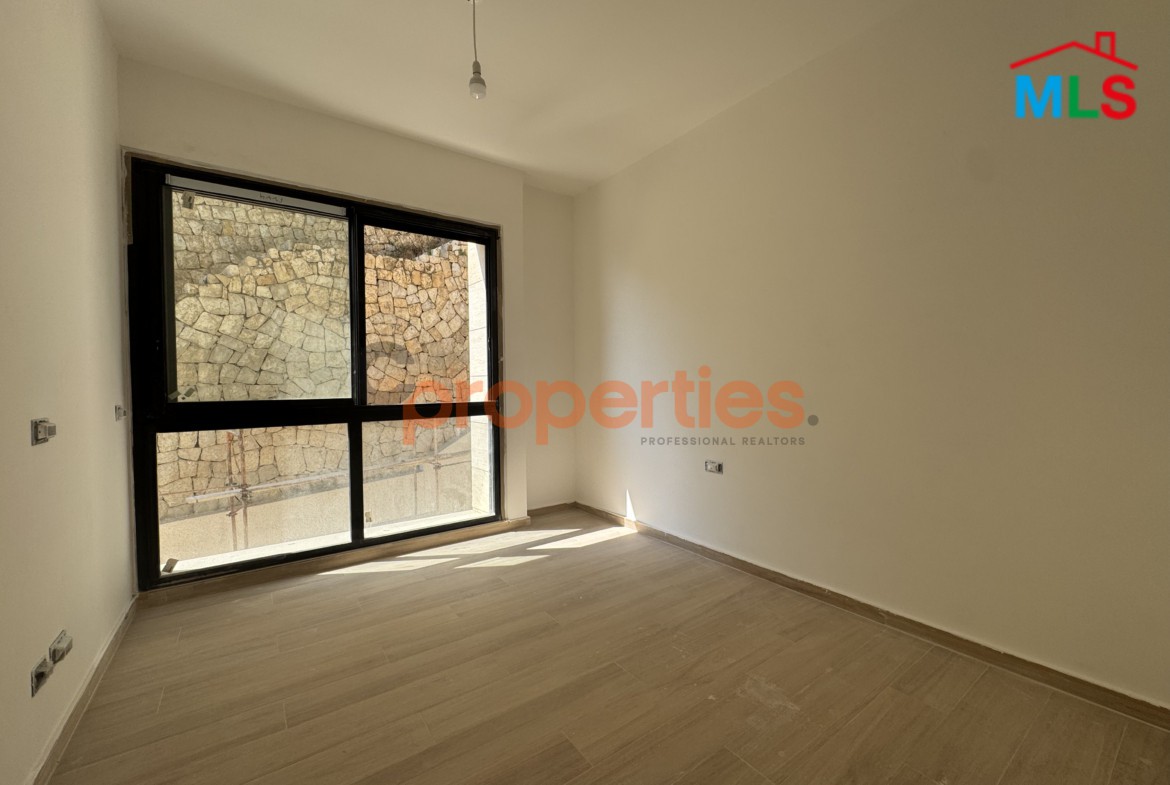 Prime apartment with terrace for rent in Monteverde - CPGA156