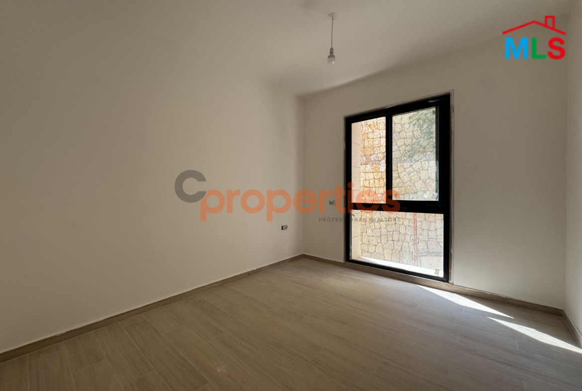 Prime apartment with terrace for rent in Monteverde - CPGA156