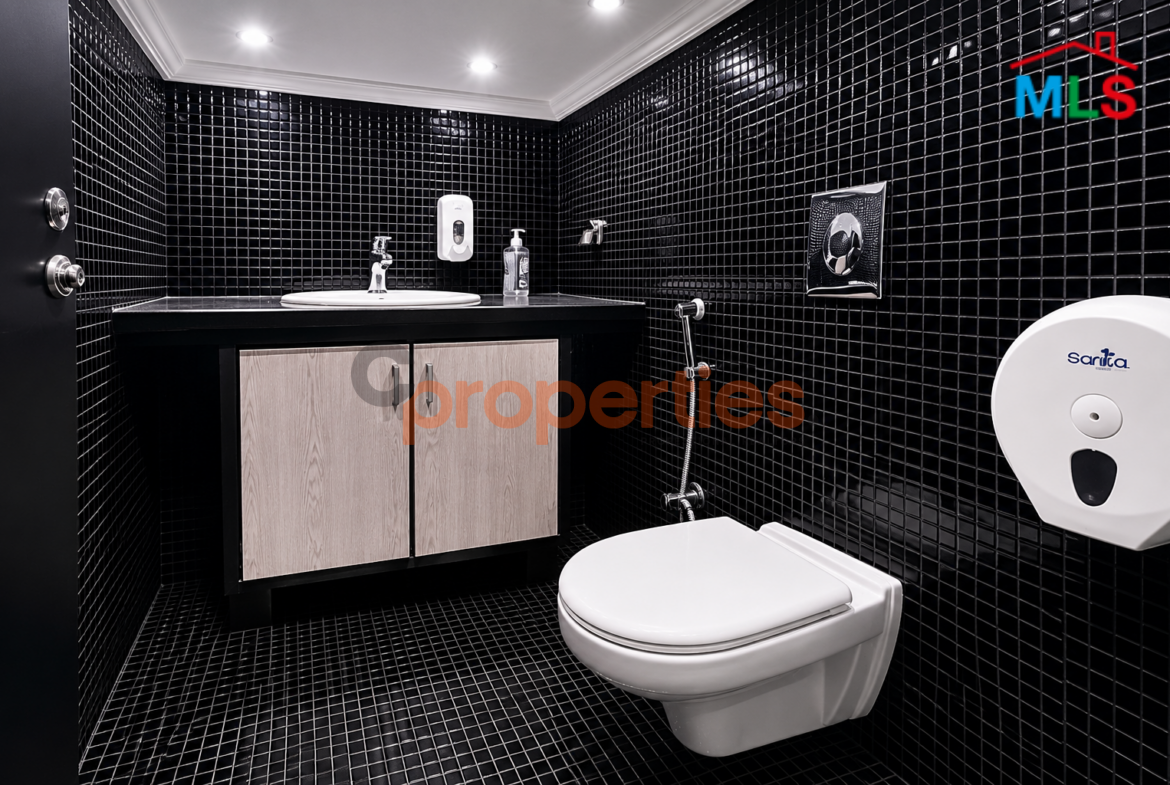 Shop For Rent in Ramlet al Baydah - CPBHS93