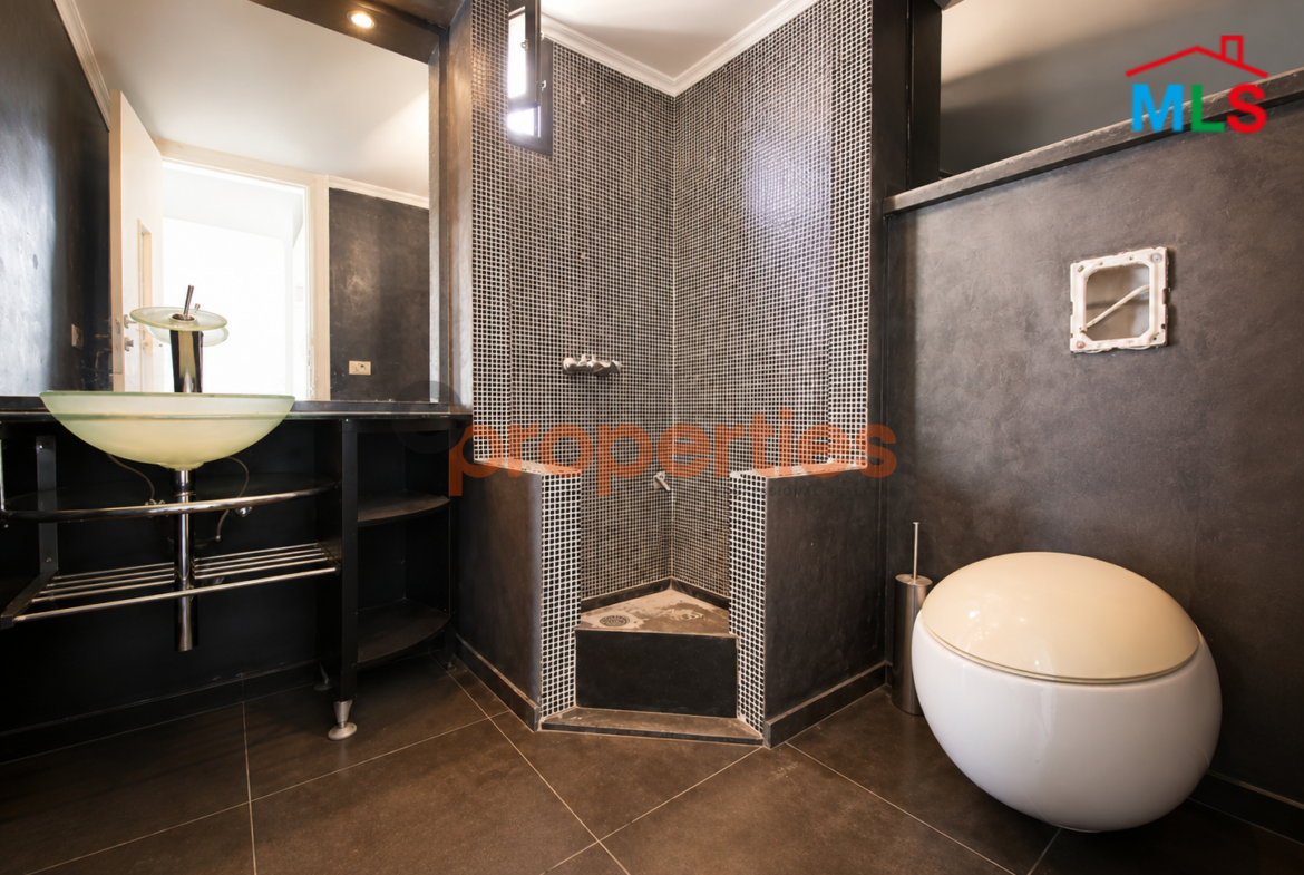 Office for Rent in Zalka - Prime Location - CPFY271