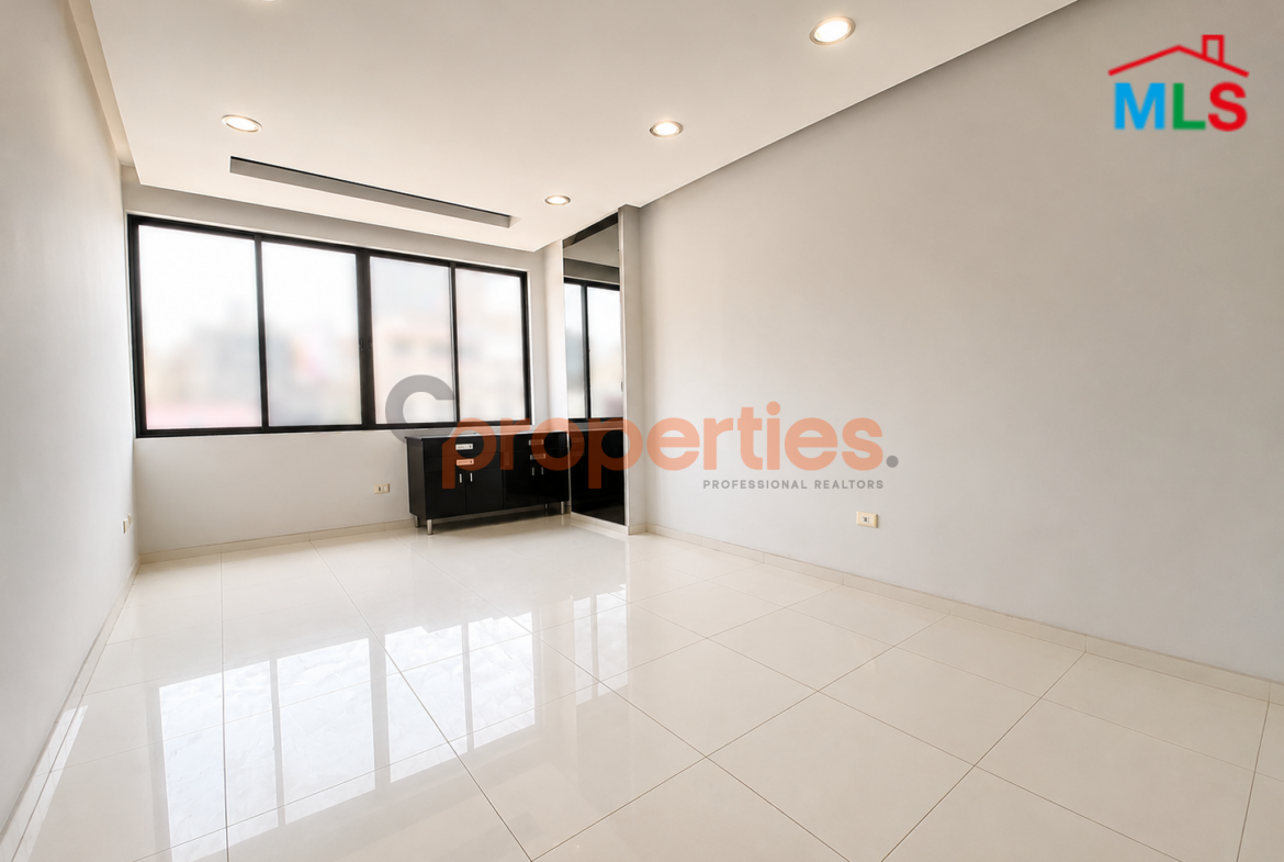 Office for Rent in Zalka - Prime Location - CPFY271