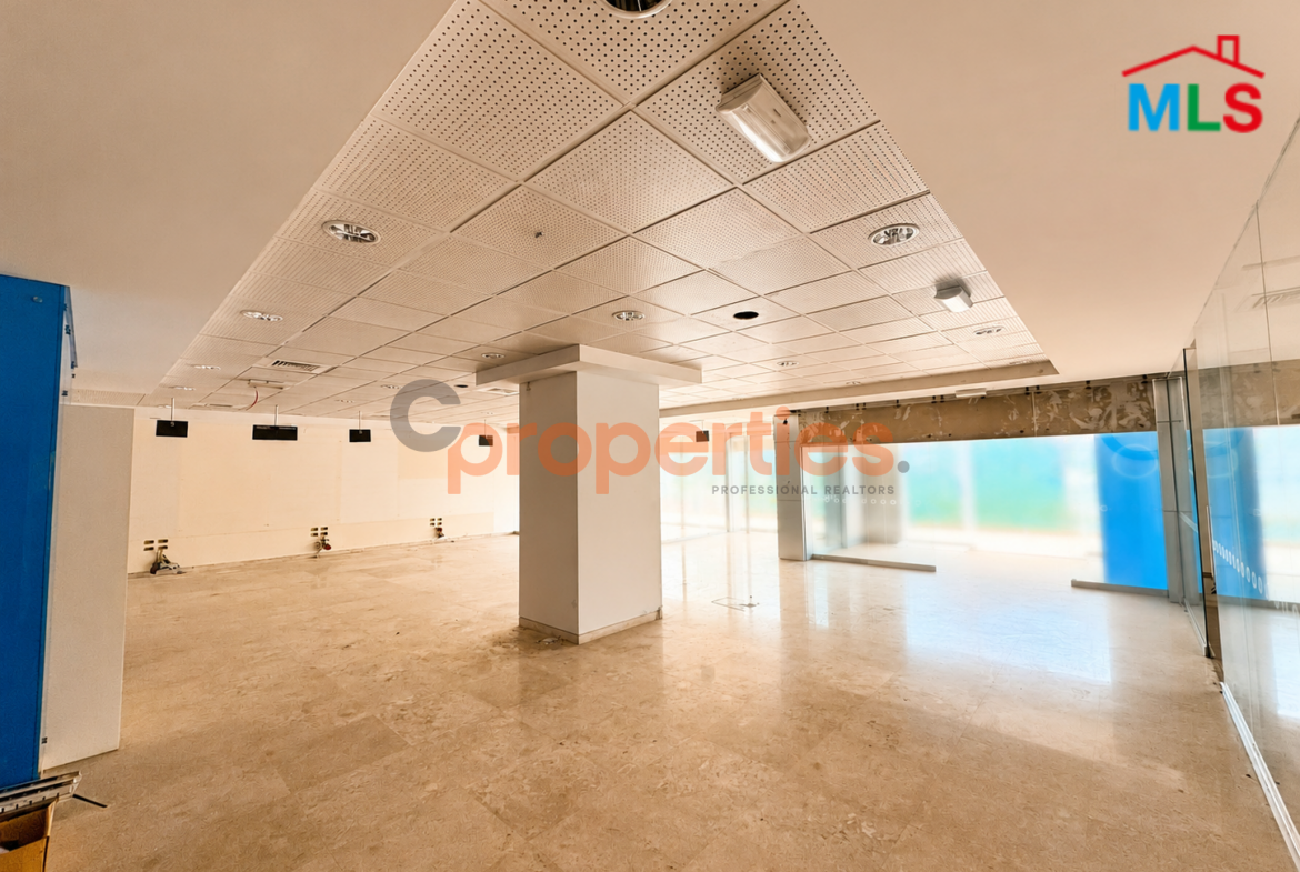 Showroom For Rent In Hazmieh - Prime Location - CPCH37