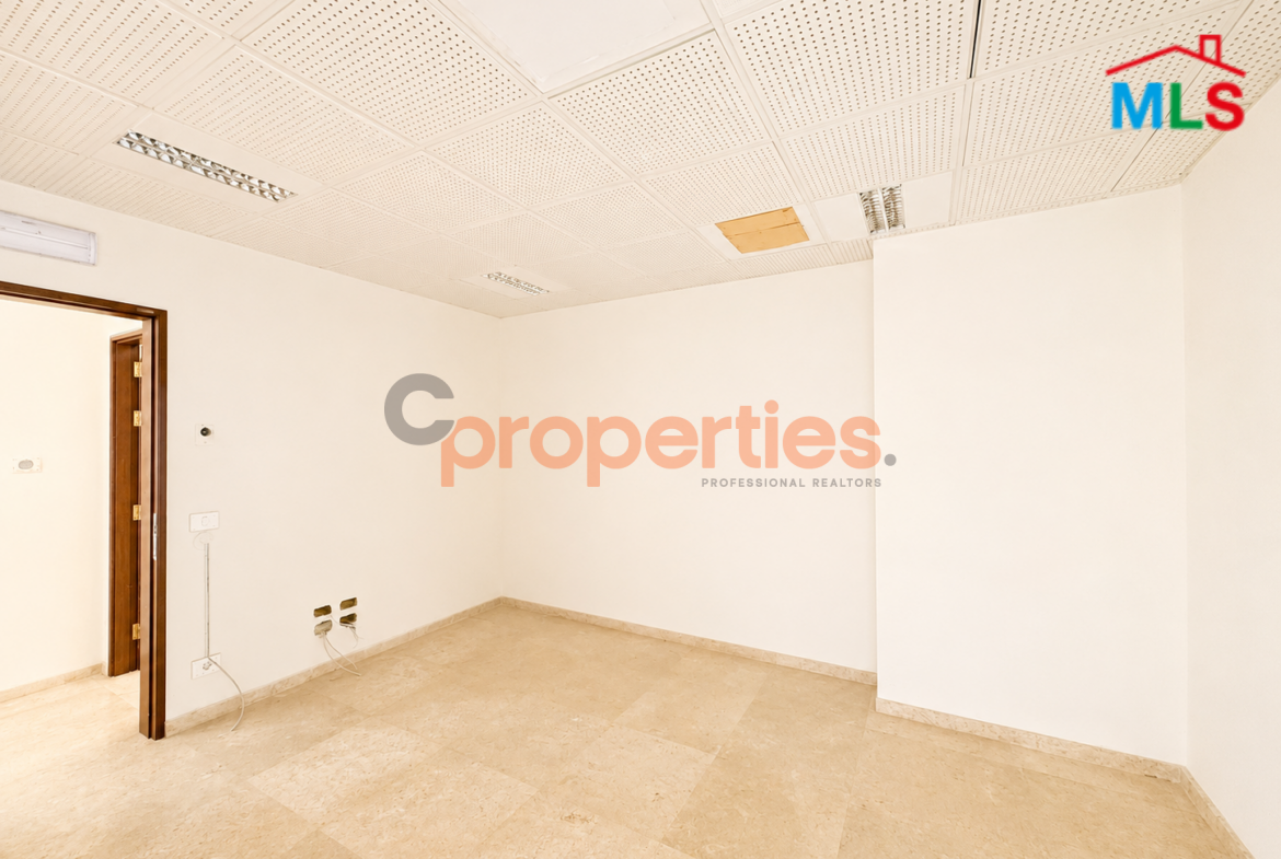 Showroom For Rent In Hazmieh - Prime Location - CPCH37
