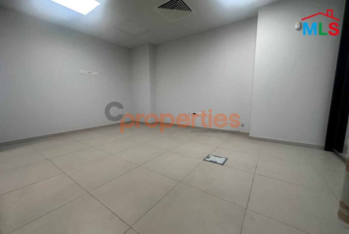 Office For Rent in Ramlet al Baydah - CPBHS82