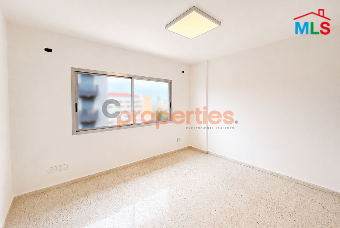 Office For Rent In Jdeideh - CPES292