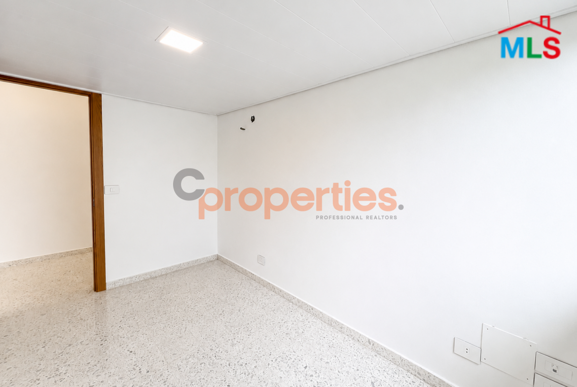 Office For Rent In Jdeideh - CPES292