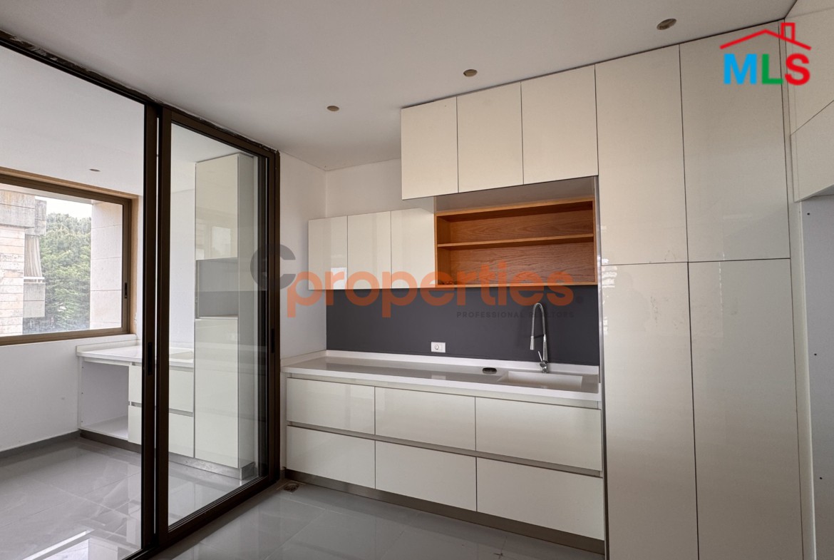 Duplex for rent in Awkar belle vue- CPTA105