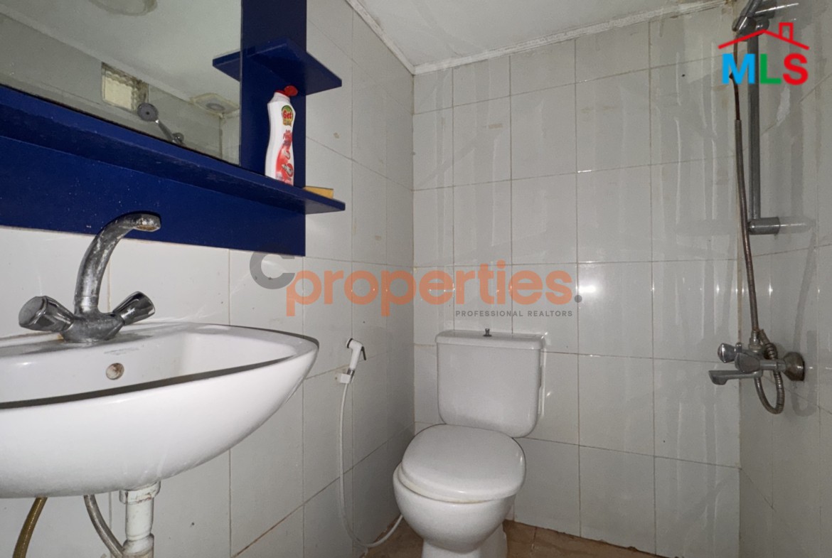 Studio/shop for rent in awkar - CPTA99