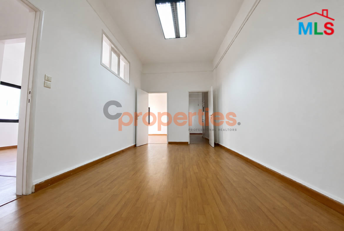 Office for rent in Badaro - CPBZK11