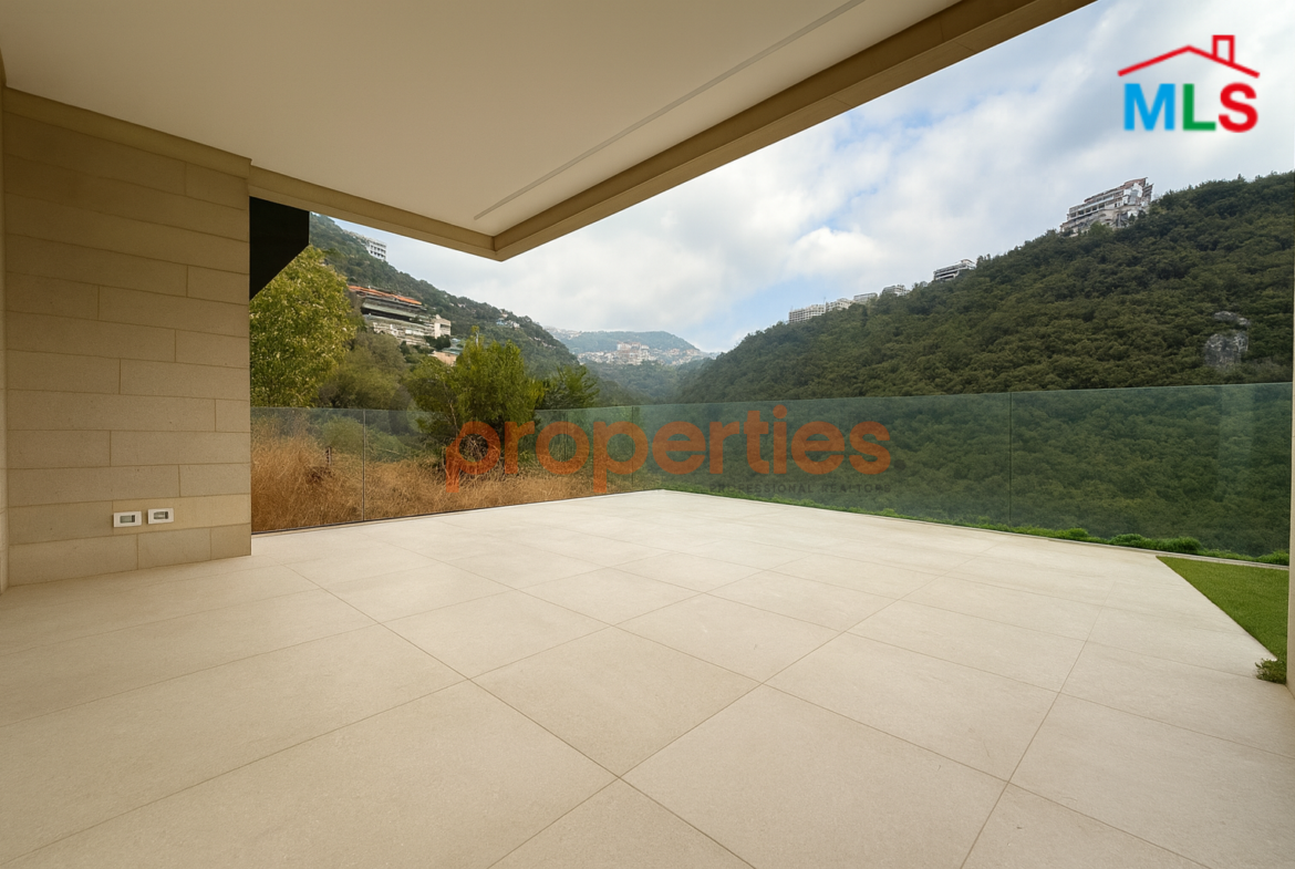 Apartment With Garden For Rent in Biyadaشقة للاجار في البياضة CPCF281