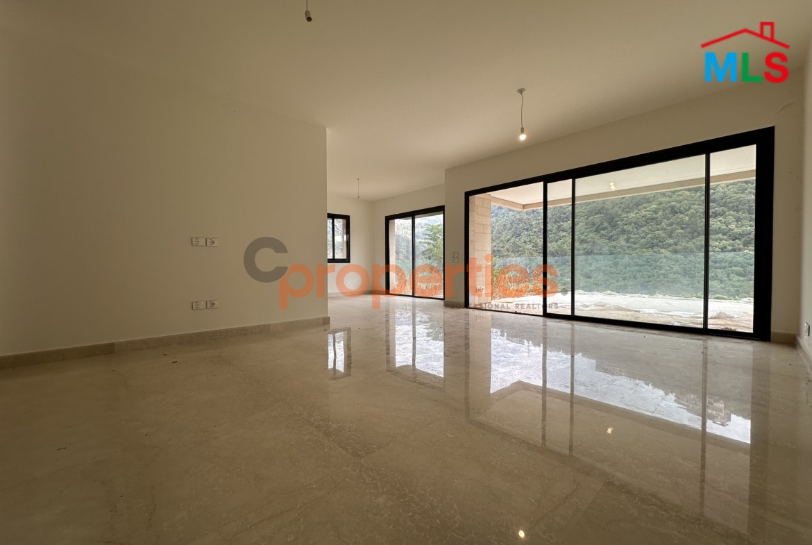 Apartment With Garden For Rent in Biyadaشقة للاجار في البياضة CPCF281